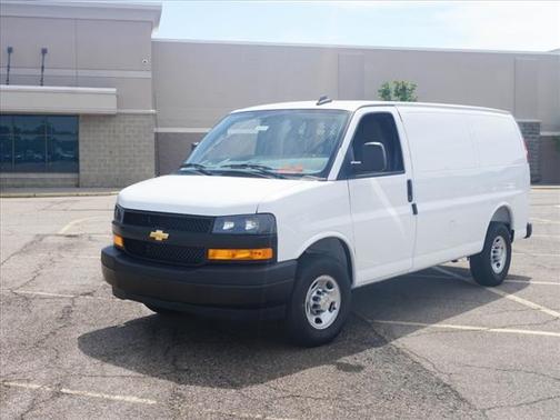 2025 Chevrolet Express 2500 RWD 2500 Regular Wheelbase WT