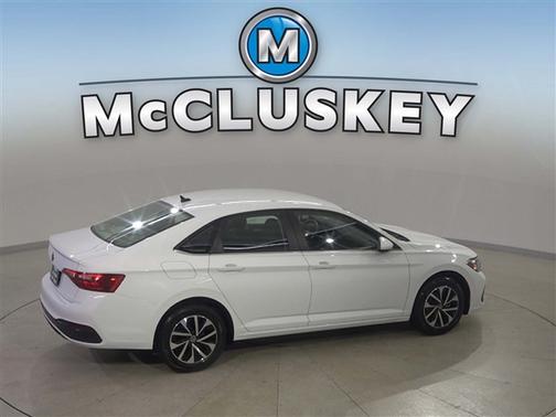 Pure White 2024 Volkswagen Jetta 1.5T S