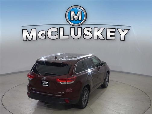 Ooh La La Rouge Mica 2018 Toyota Highlander XLE