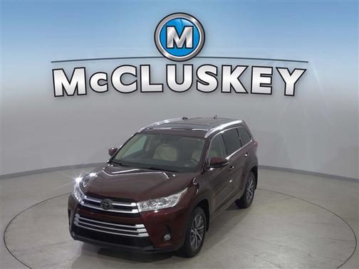 Ooh La La Rouge Mica 2018 Toyota Highlander XLE