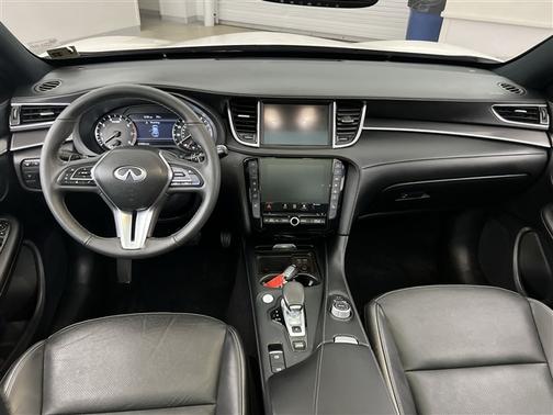 2022 INFINITI QX50 LUXE AWD