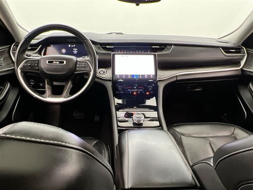 Diamond Black Crystal Pearlcoat 2022 Jeep Grand Cherokee L Limited