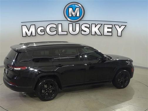 Diamond Black Crystal Pearlcoat 2022 Jeep Grand Cherokee L Limited