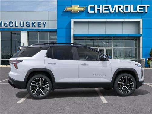 Polar White Tricoat 2026 Chevrolet Equinox AWD RS