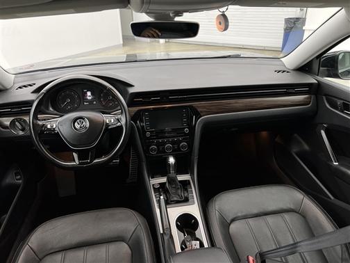 2020 Volkswagen Passat 2.0T SE