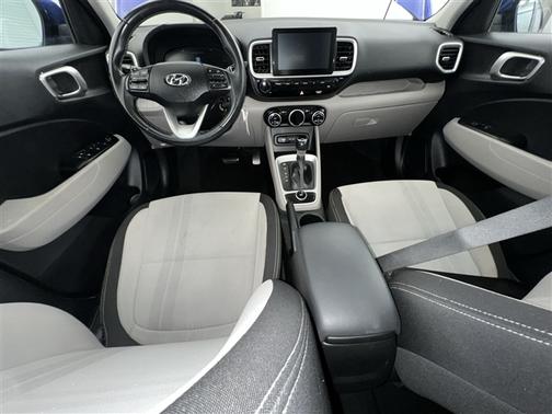 2023 Hyundai VENUE SEL