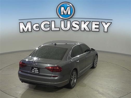 2019 Volkswagen Passat 2.0T R-Line