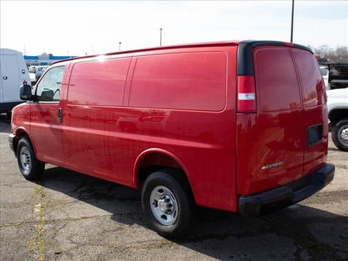 2025 Chevrolet Express 2500 RWD 2500 Regular Wheelbase WT
