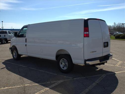 2026 Chevrolet Express 2500 2500 Extended Wheelbase, WT, RWD