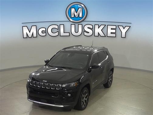 Diamond Black Crystal Pearlcoat 2024 Jeep Compass Limited