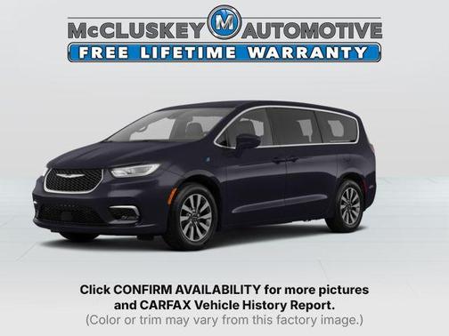 Brilliant Black Crystal Pearlcoat 2023 Chrysler Pacifica Hybrid Touring L