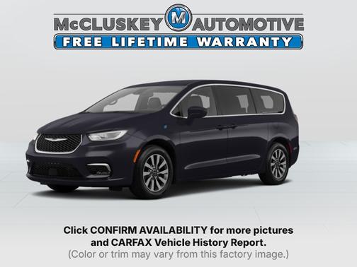 Brilliant Black Crystal Pearlcoat 2023 Chrysler Pacifica Hybrid Touring L