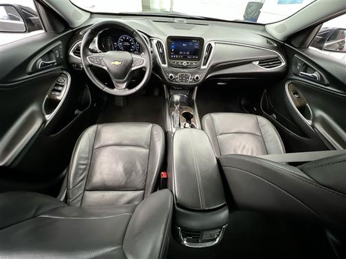 Mosaic Black Metallic 2024 Chevrolet Malibu FWD 2LT