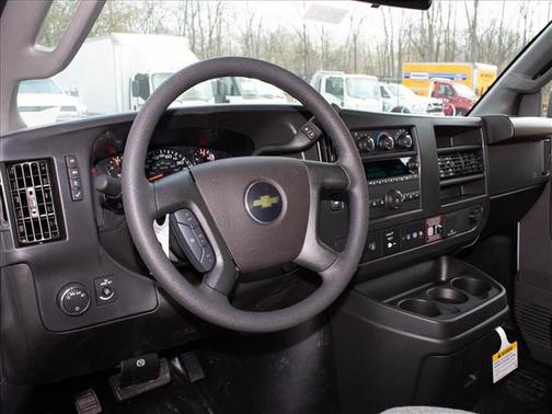 Summit White 2026 Chevrolet Express 2500 2500 Extended Wheelbase, WT, RWD