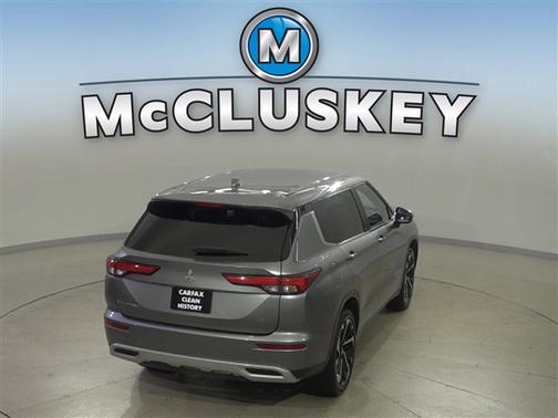 Gray 2024 Mitsubishi Outlander SE 2.5 2WD