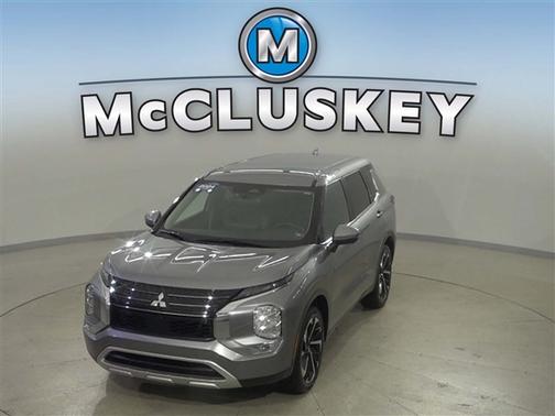 Gray 2024 Mitsubishi Outlander SE 2.5 2WD