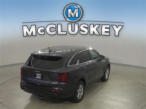Gravity Grey 2022 Kia Sorento LX