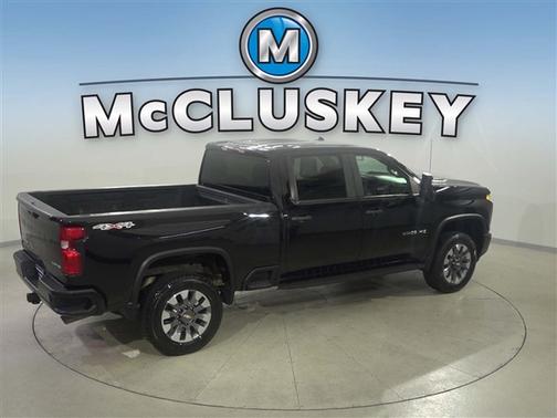 Black 2022 Chevrolet Silverado 2500 Custom