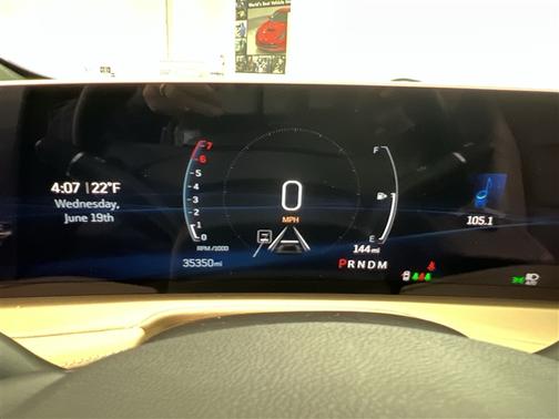 2025 Cadillac XT4 Premium Luxury