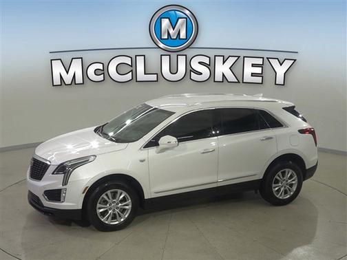 Crystal White Tricoat 2025 Cadillac XT5 Luxury