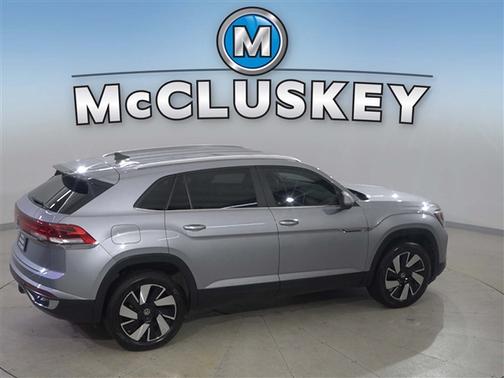 2024 Volkswagen Atlas Cross Sport 2.0T SE w/Technology