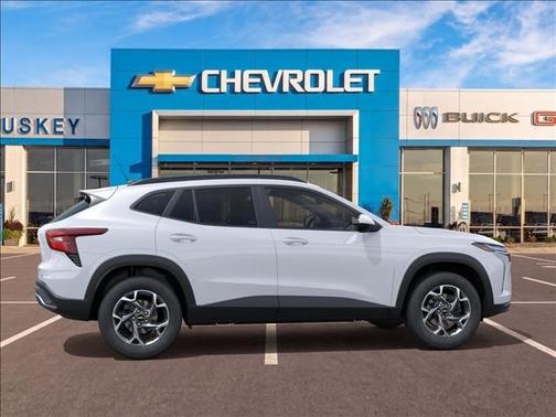 Summit White 2026 Chevrolet Trax LT