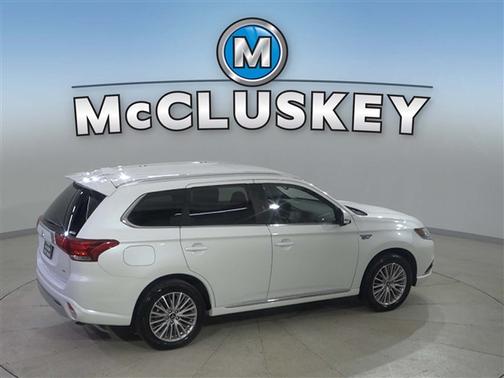 2022 Mitsubishi Outlander PHEV SEL