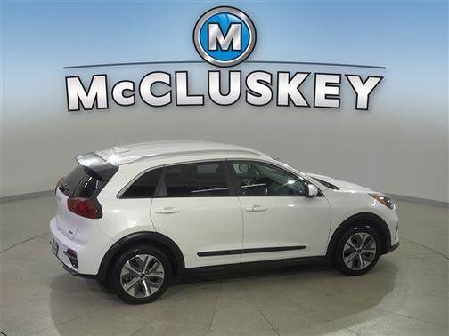 Snow White Pearl 2022 Kia Niro EV S