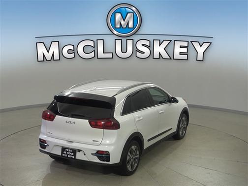 Snow White Pearl 2022 Kia Niro EV S