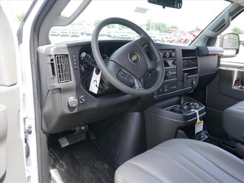 2025 Chevrolet Express 2500 RWD 2500 Regular Wheelbase WT