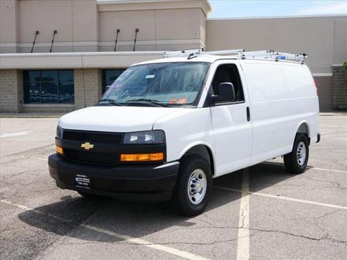 2025 Chevrolet Express 2500 RWD 2500 Regular Wheelbase WT