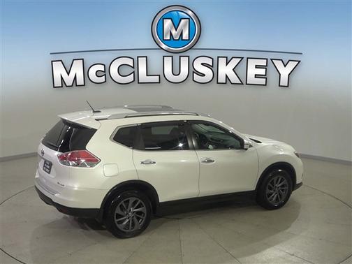 Pearl White 2016 Nissan Rogue SL