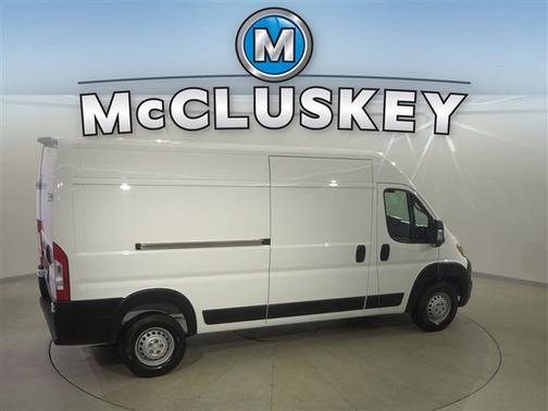 Bright White Clearcoat 2025 RAM ProMaster 2500 Tradesman