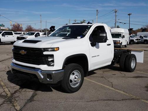 2026 Chevrolet Silverado 3500 WT