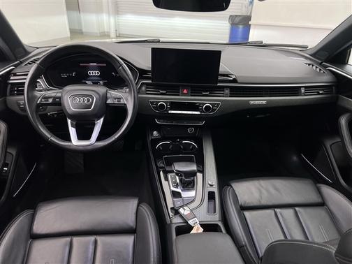 2024 Audi A4 45 S line Premium Plus