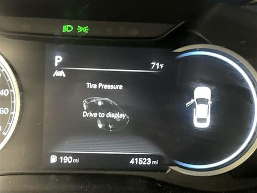 2023 Genesis G70 2.0T AWD