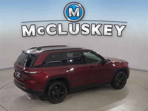 Velvet Red Pearlcoat 2024 Jeep Grand Cherokee Altitude