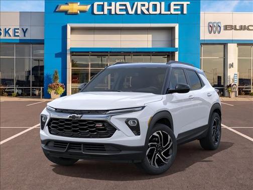 Iridescent Pearl Tricoat 2026 Chevrolet Trailblazer RS