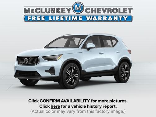 2025 Volvo XC40 B5 Core Bright Theme
