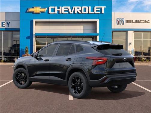 Mosaic Black Metallic 2026 Chevrolet Trax LT