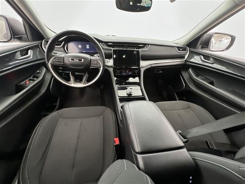 2022 Jeep Grand Cherokee L Laredo