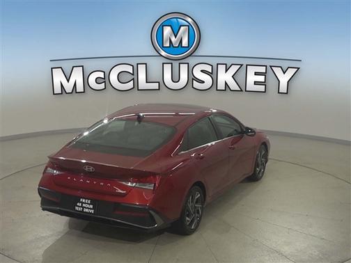 2025 Hyundai ELANTRA Limited