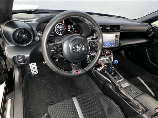 2024 Toyota GR86 Premium