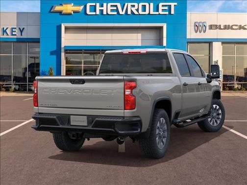 White Sands 2026 Chevrolet Silverado 2500 Custom