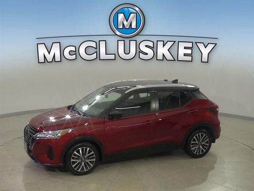 Scarlet Ember Tintcoat/Super Black 2021 Nissan Kicks SV