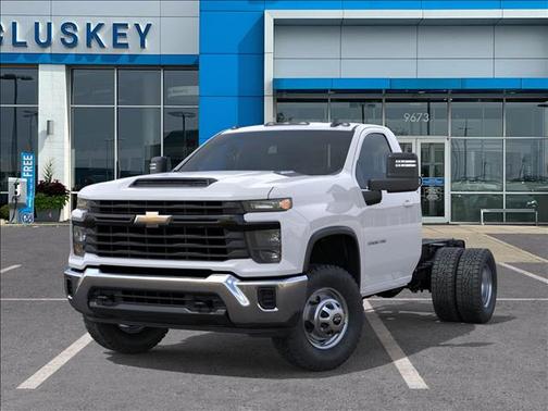 2025 Chevrolet Silverado 3500 WT
