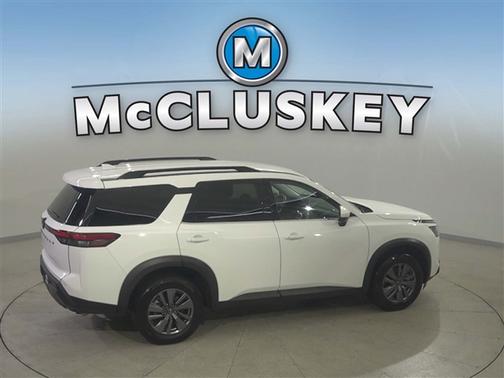 2025 Nissan Pathfinder SV FWD