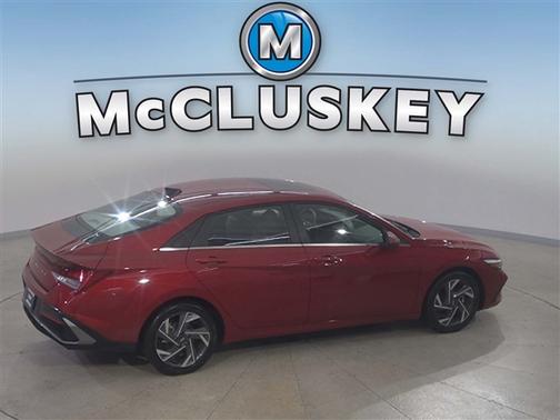 2025 Hyundai ELANTRA SEL