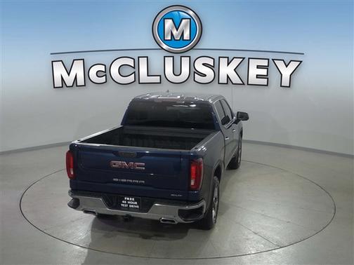 Pacific Blue Metallic 2023 GMC Sierra 1500 SLT
