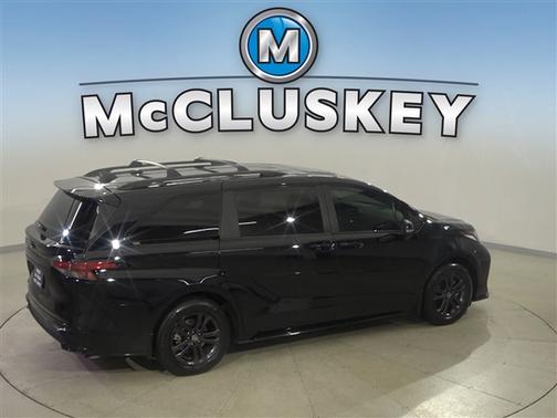 2025 Toyota Sienna XSE 7 Passenger